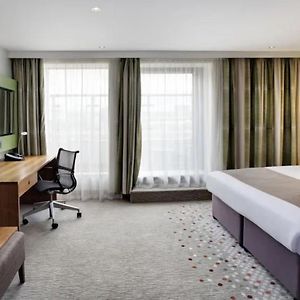 Premium King Room
